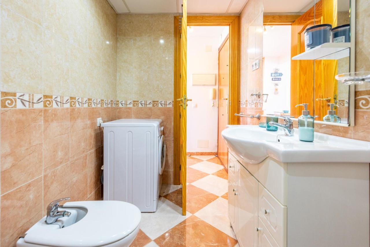 Sunny Seaside Apartment Arroyo De La Miel Buitenkant foto