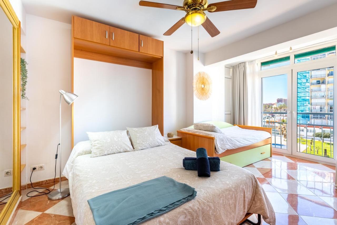 Sunny Seaside Apartment Arroyo De La Miel Buitenkant foto
