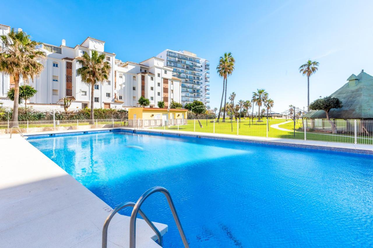 Sunny Seaside Apartment Arroyo De La Miel Buitenkant foto